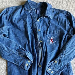 100% Cotton Denim Button Up Shirt with Embroidered Snowman Women’s Medium